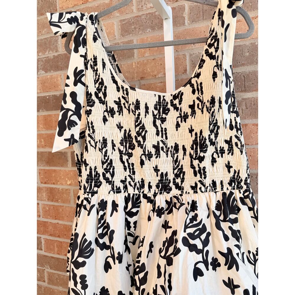 Skies are Blue Curvy Black/White Curvy Dress Size 3X - Picture 6 of 6
